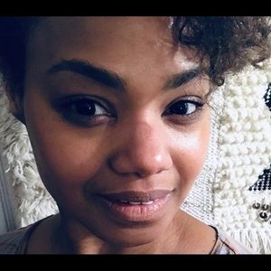 Meet your Posher, Shelly